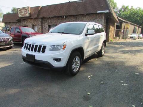 2015 Jeep Grand Cherokee Laredo 4WD photo