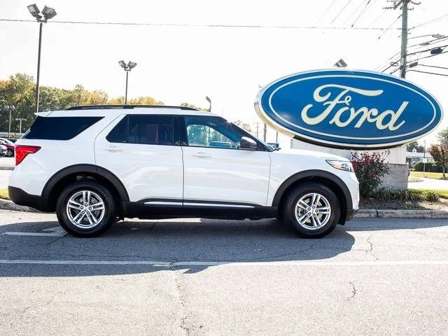 2020 Ford Explorer XLT 4WD photo