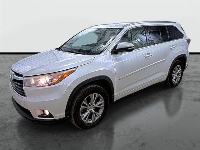 2015 Toyota Highlander XLE FWD photo