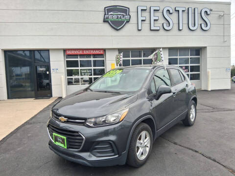 2020 Chevrolet Trax LS FWD photo
