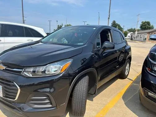 2020 Chevrolet Trax LS FWD photo