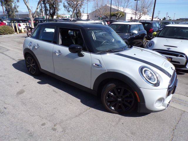 2020 MINI Hardtop 4 Door Cooper S FWD photo