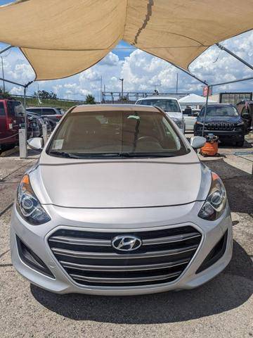 2017 Hyundai Elantra GT  FWD photo