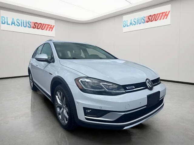 2019 Volkswagen Golf Alltrack SE AWD photo