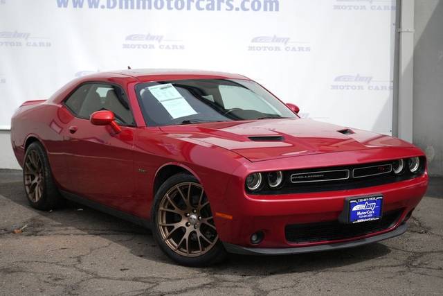 2015 Dodge Challenger R/T Plus RWD photo