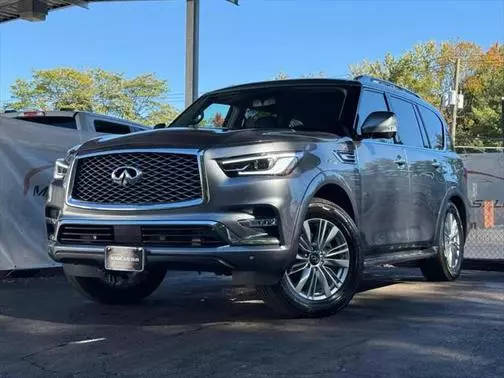 2019 Infiniti QX80 LUXE 4WD photo