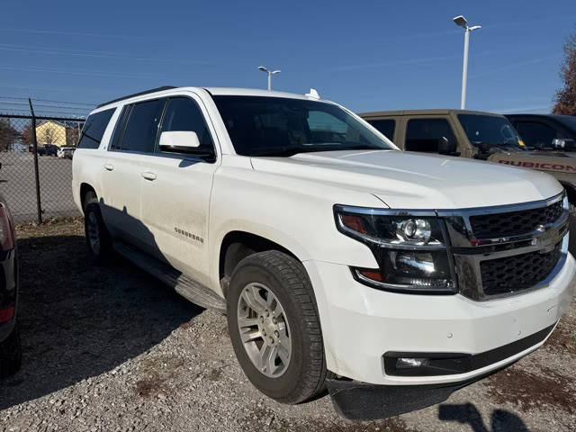 2019 Chevrolet Suburban LT 4WD photo