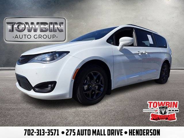 2020 Chrysler Pacifica Minivan Touring L Plus FWD photo