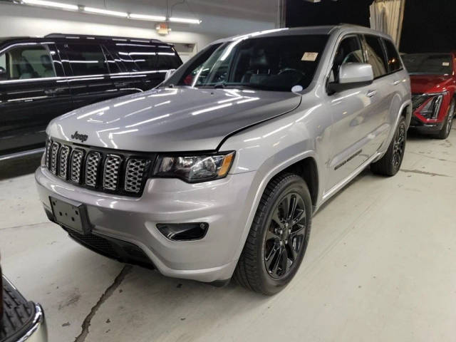 2020 Jeep Grand Cherokee Altitude 4WD photo