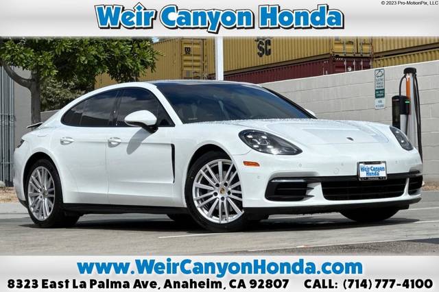 2020 Porsche Panamera 4 AWD photo