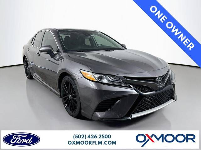 2020 Toyota Camry XSE FWD photo