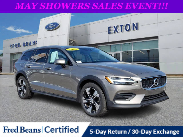 2020 Volvo V60 Cross Country  AWD photo