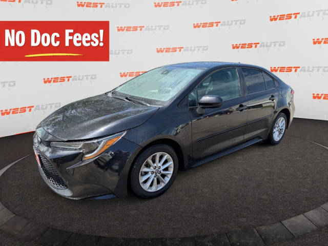 2020 Toyota Corolla LE FWD photo