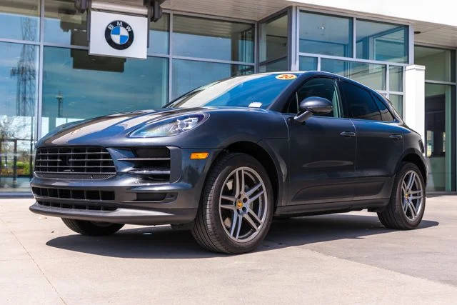 2020 Porsche Macan S AWD photo