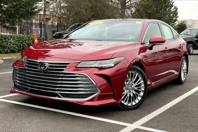 2020 Toyota Avalon Limited FWD photo