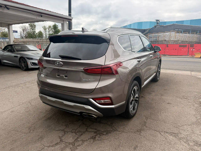 2020 Hyundai Santa Fe SEL AWD photo