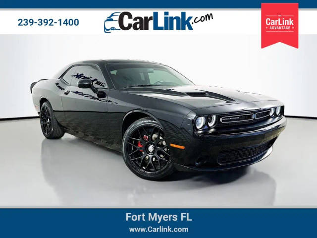 2019 Dodge Challenger SXT RWD photo