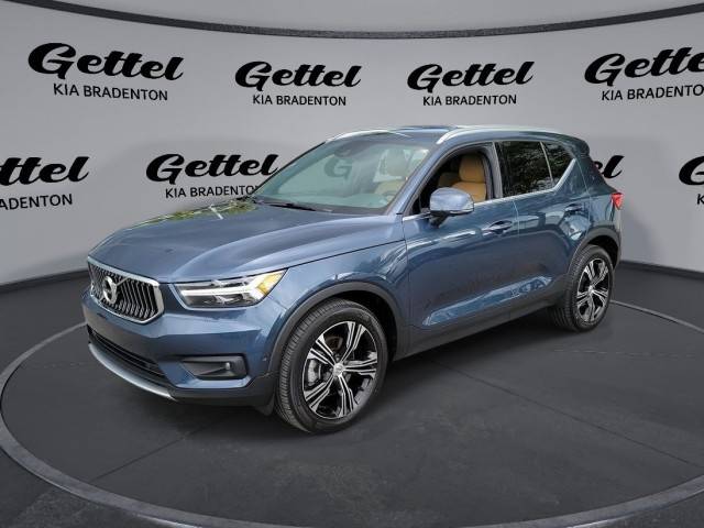 2020 Volvo XC40 Inscription AWD photo