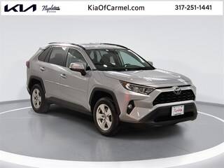 2020 Toyota RAV4 XLE FWD photo