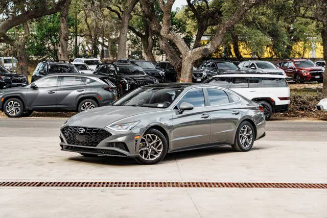 2020 Hyundai Sonata SEL FWD photo