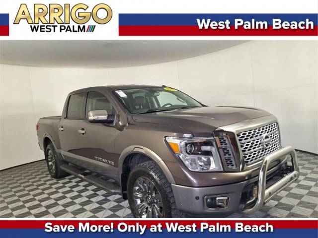 2019 Nissan Titan S 4WD photo