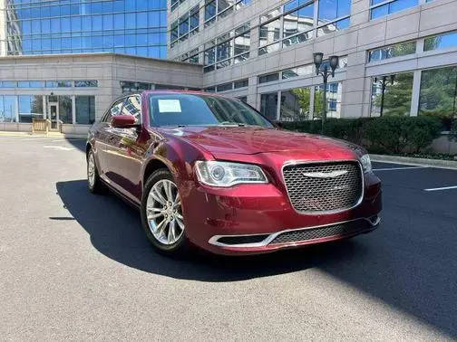 2016 Chrysler 300 Limited RWD photo