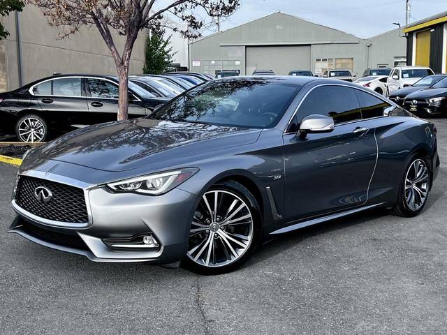 2017 Infiniti Q60 3.0t Premium RWD photo