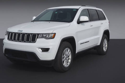 2020 Jeep Grand Cherokee Laredo E RWD photo