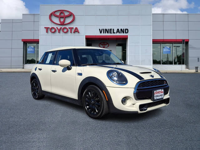 2020 MINI Hardtop 4 Door Cooper S FWD photo