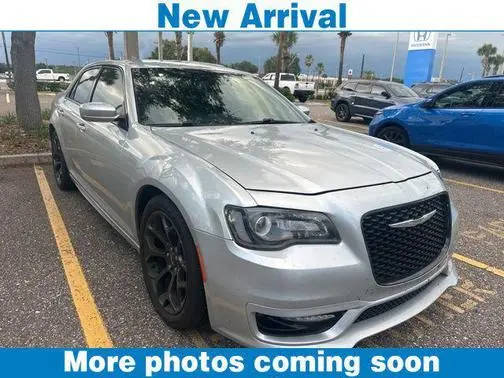 2020 Chrysler 300 300S RWD photo