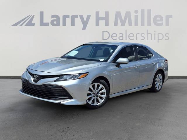 2020 Toyota Camry LE FWD photo
