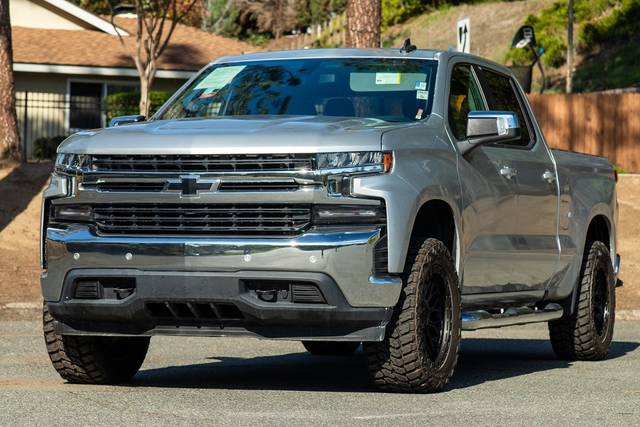 2020 Chevrolet Silverado 1500 LT 4WD photo