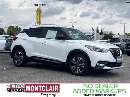 2020 Nissan Kicks SR FWD photo