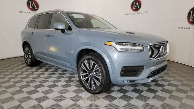 2020 Volvo XC90 Momentum AWD photo