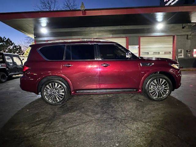 2020 Infiniti QX80 LUXE RWD photo