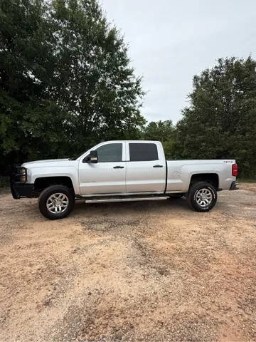 2015 Chevrolet Silverado 2500HD LT 4WD photo