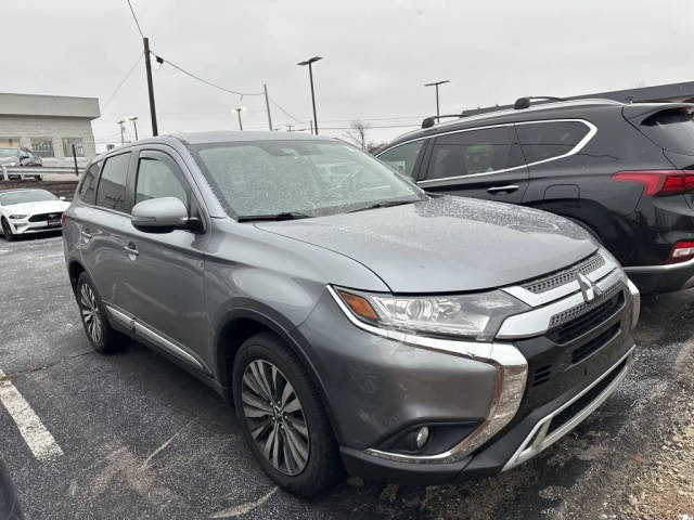 2020 Mitsubishi Outlander SE 4WD photo
