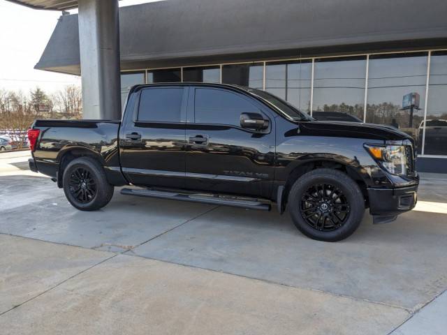 2019 Nissan Titan SV RWD photo