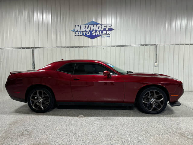 2019 Dodge Challenger SXT RWD photo