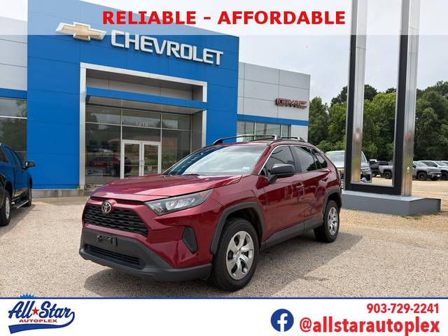 2020 Toyota RAV4 LE FWD photo
