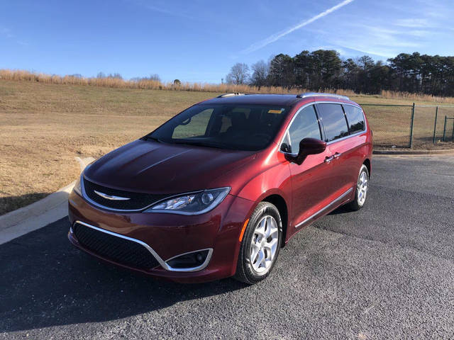2020 Chrysler Pacifica Minivan Touring L 35th Anniversary FWD photo