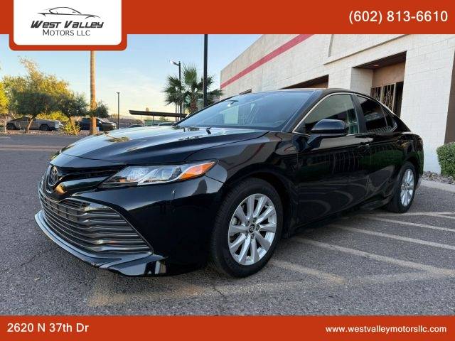 2019 Toyota Camry LE FWD photo