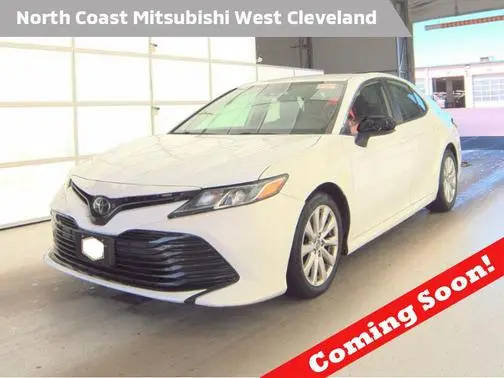 2019 Toyota Camry LE FWD photo