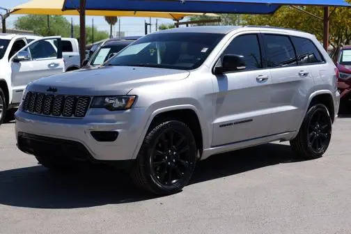 2020 Jeep Grand Cherokee Altitude RWD photo