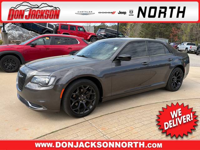 2020 Chrysler 300 Touring RWD photo