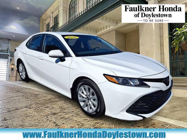 2020 Toyota Camry LE FWD photo