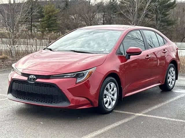 2020 Toyota Corolla LE FWD photo