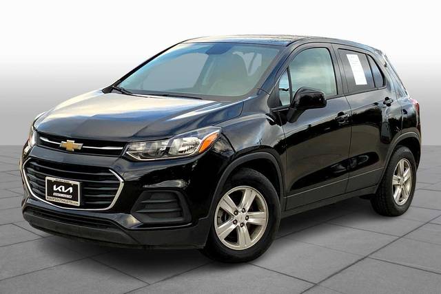 2020 Chevrolet Trax LS FWD photo