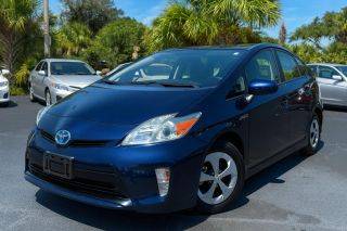 2015 Toyota Prius Five FWD photo