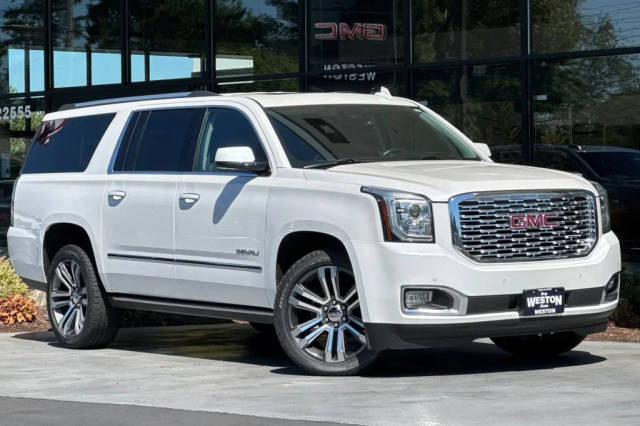 2020 GMC Yukon XL Denali 4WD photo